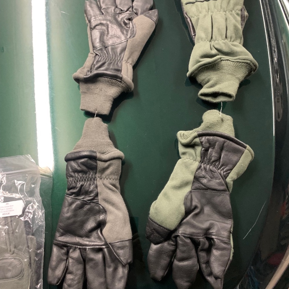 Gloves, Army
